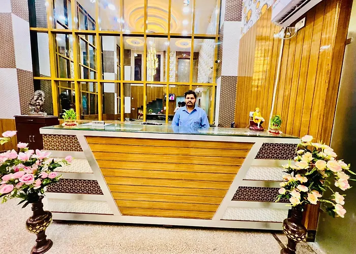 Sitara Premium The Ramawati, Walking Distance From Ganga Ghat